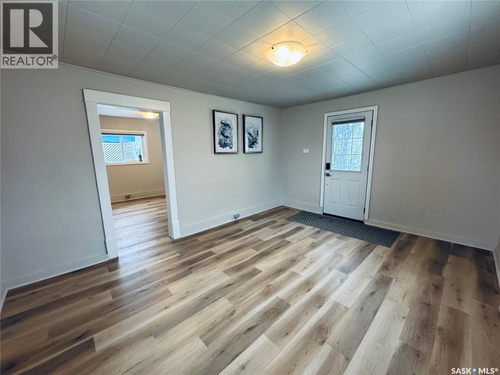 304 5Th Avenue E, Biggar, SK - Indoor Photo Showing Other Room