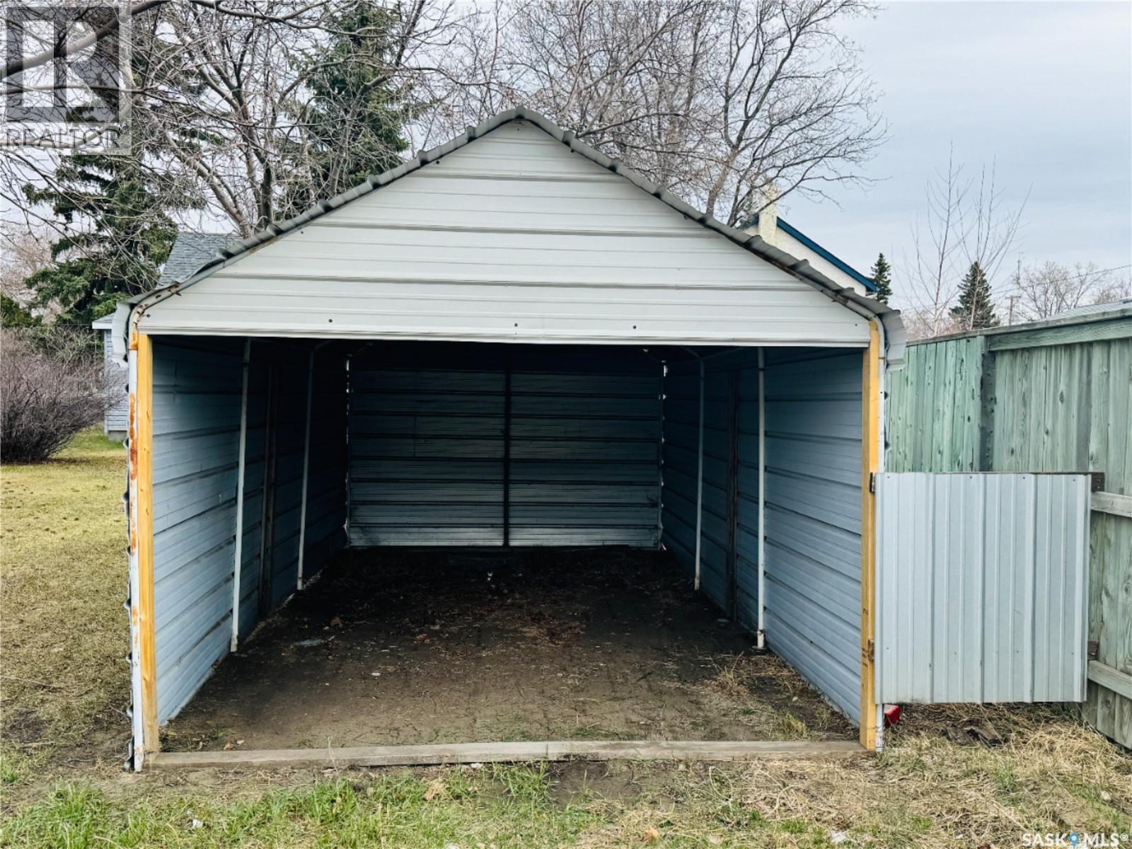 304 5Th Avenue E, Biggar, SK - Outdoor