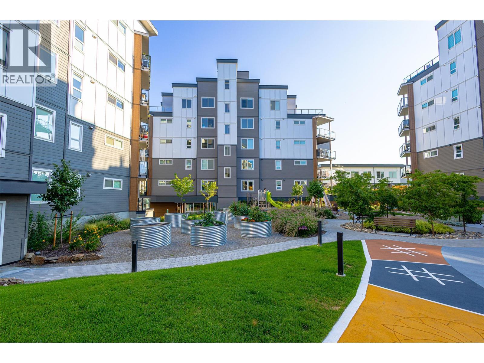 3630 Mission Springs Drive Unit# 306, Kelowna, BC - Outdoor