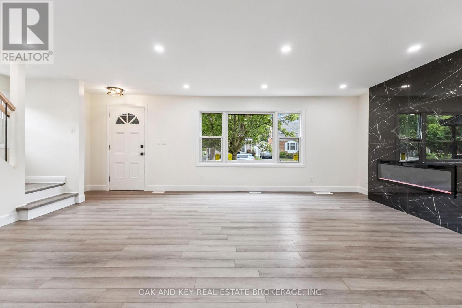 90 Jacqueline Street, London South (South I), ON - Indoor