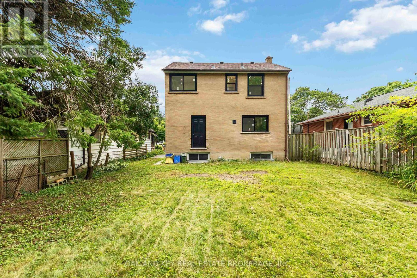 90 Jacqueline Street, London South (South I), ON - Outdoor With Exterior