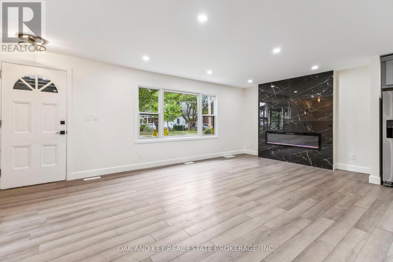 90 Jacqueline Street, London South (South I), ON - Indoor