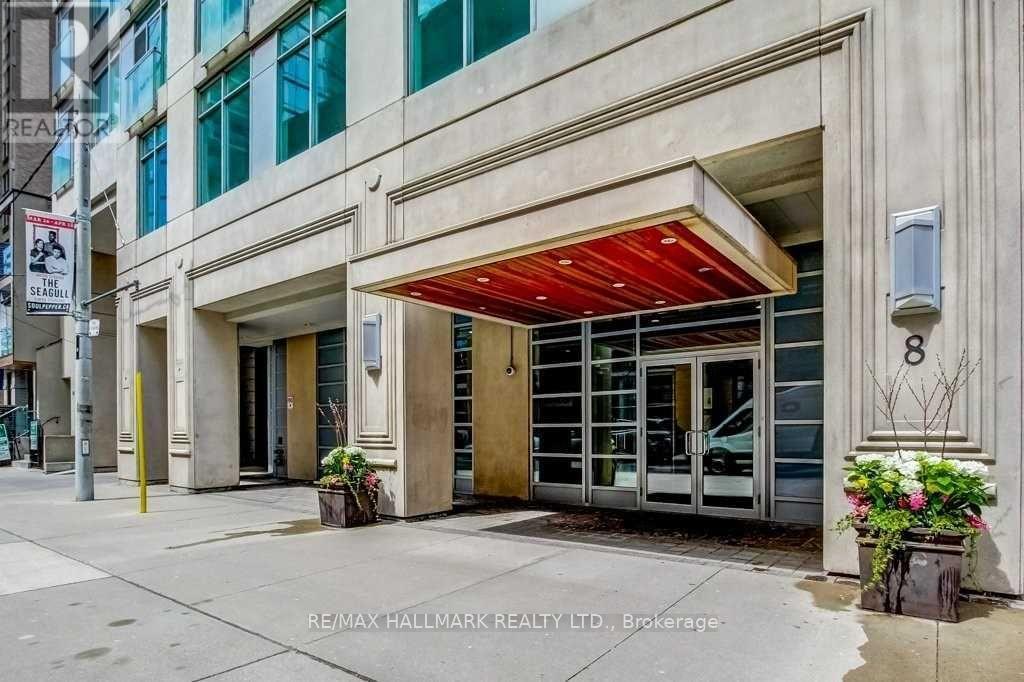 1205 - 8 Scollard Street, Toronto, ON - Outdoor