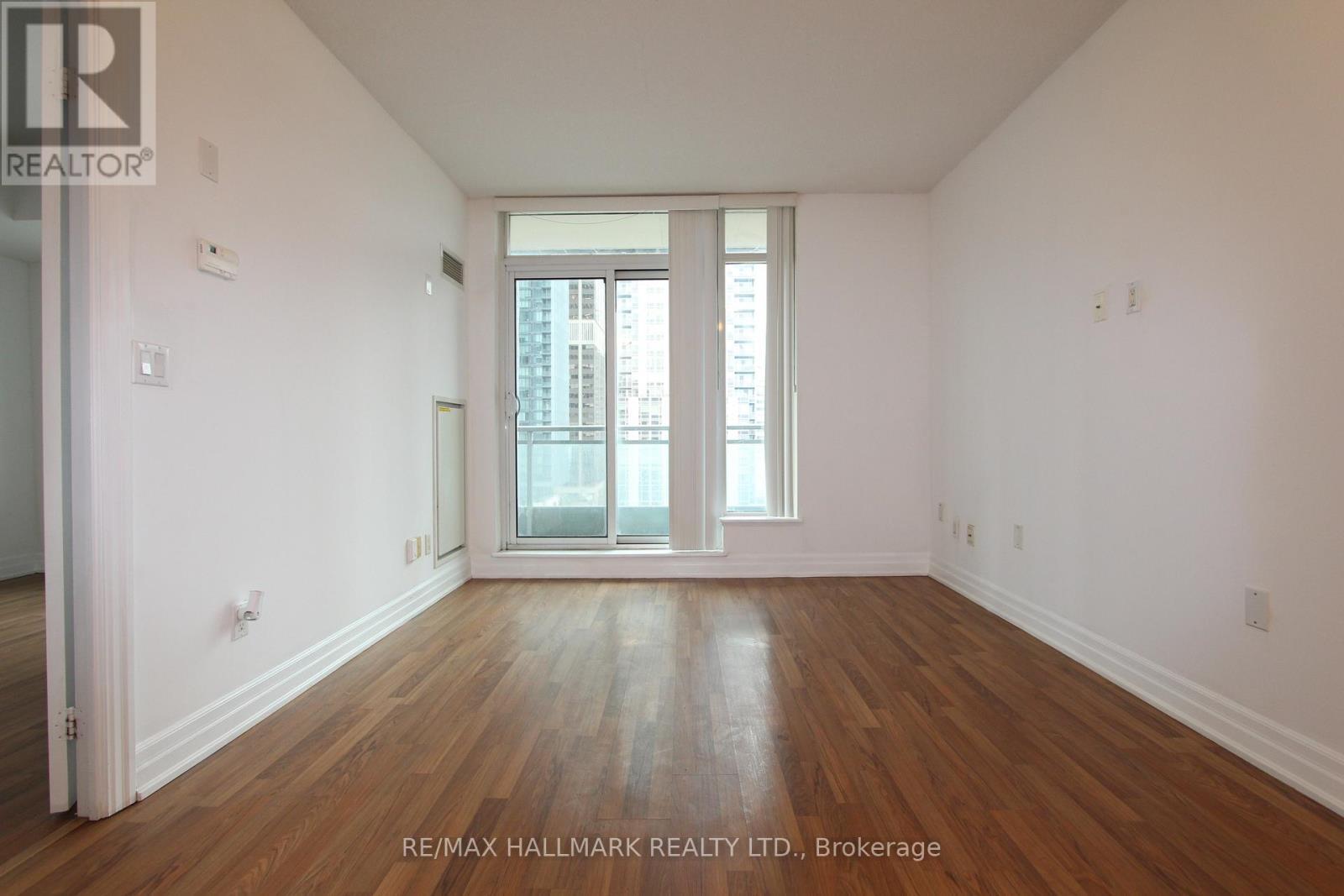 1205 - 8 Scollard Street, Toronto, ON - Indoor Photo Showing Other Room