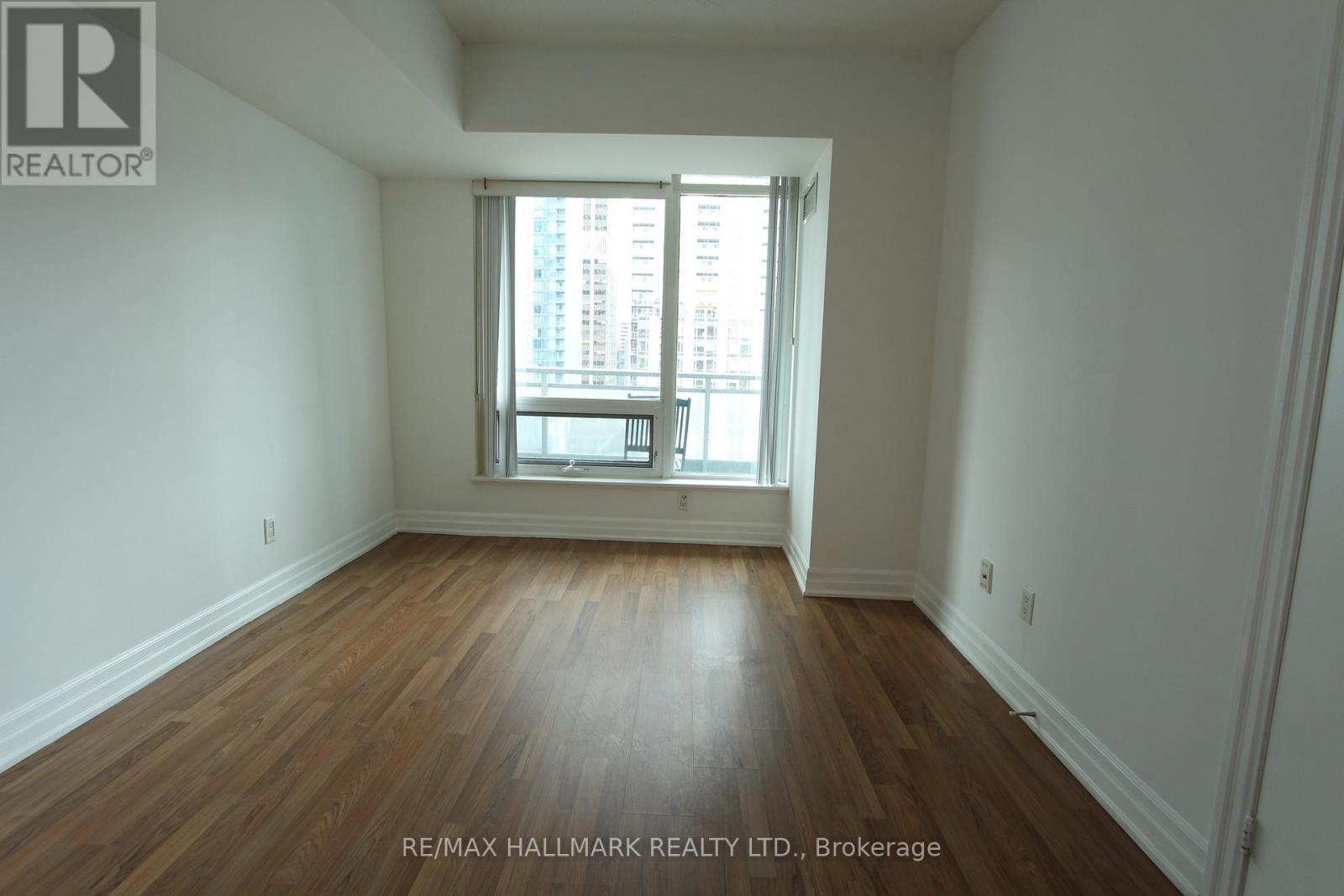 1205 - 8 Scollard Street, Toronto, ON - Indoor Photo Showing Other Room