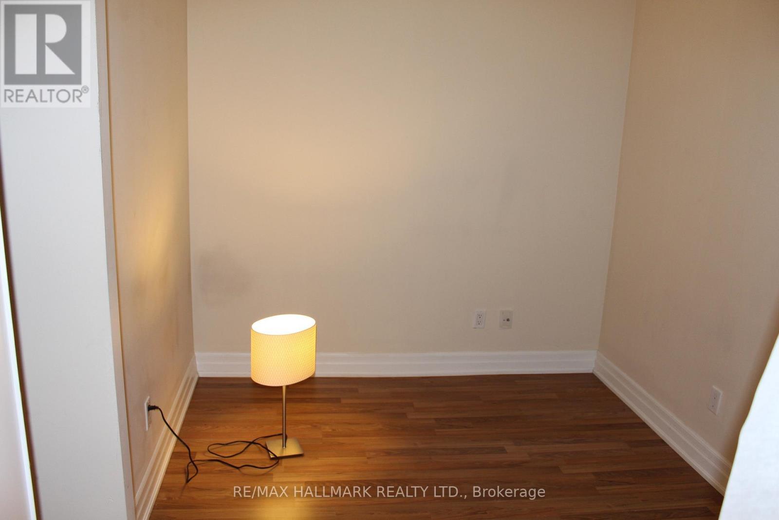 1205 - 8 Scollard Street, Toronto, ON - Indoor Photo Showing Other Room