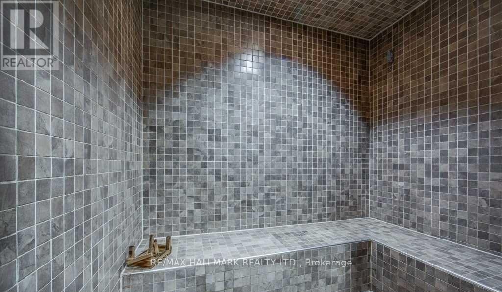 1205 - 8 Scollard Street, Toronto, ON - Indoor Photo Showing Bathroom