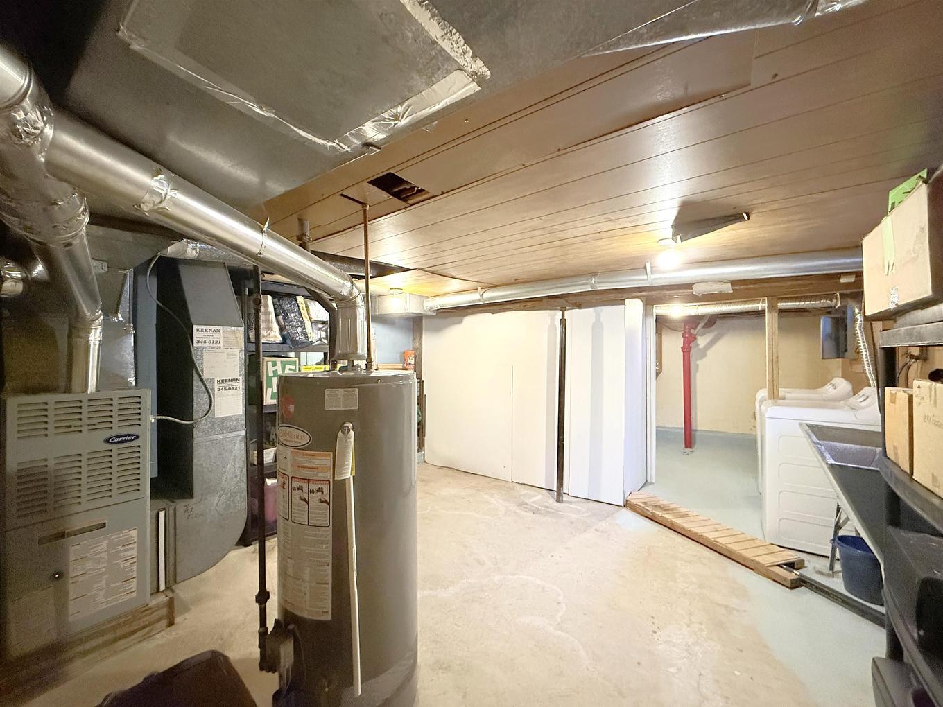 172 Bruce Street, Thunder Bay, ON - Indoor Photo Showing Basement