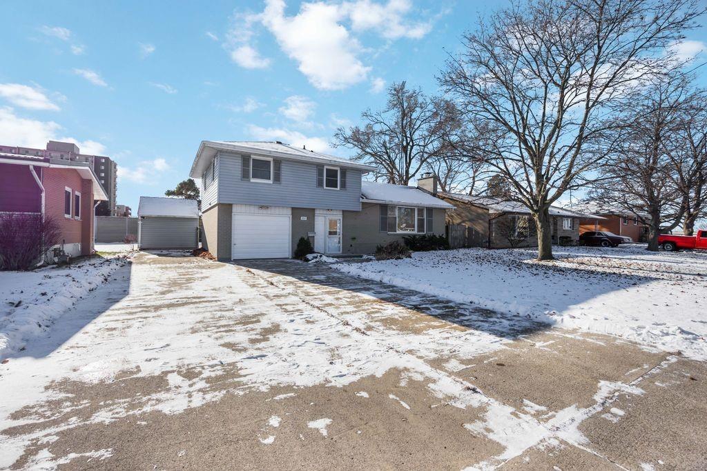 537 Berkshire Road, Sarnia, ON