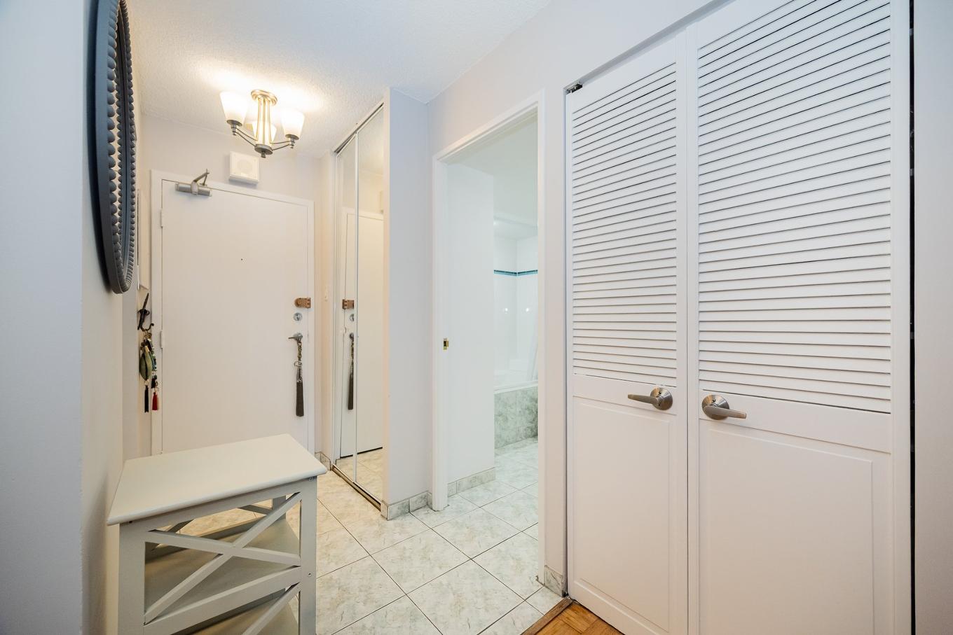 Intérieur - 216-2555 Av. Du Havre-Des-Îles, Laval (Chomedey), QC - Indoor Photo Showing Other Room