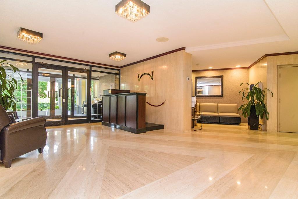 Réception - 216-2555 Av. Du Havre-Des-Îles, Laval (Chomedey), QC - Indoor Photo Showing Other Room