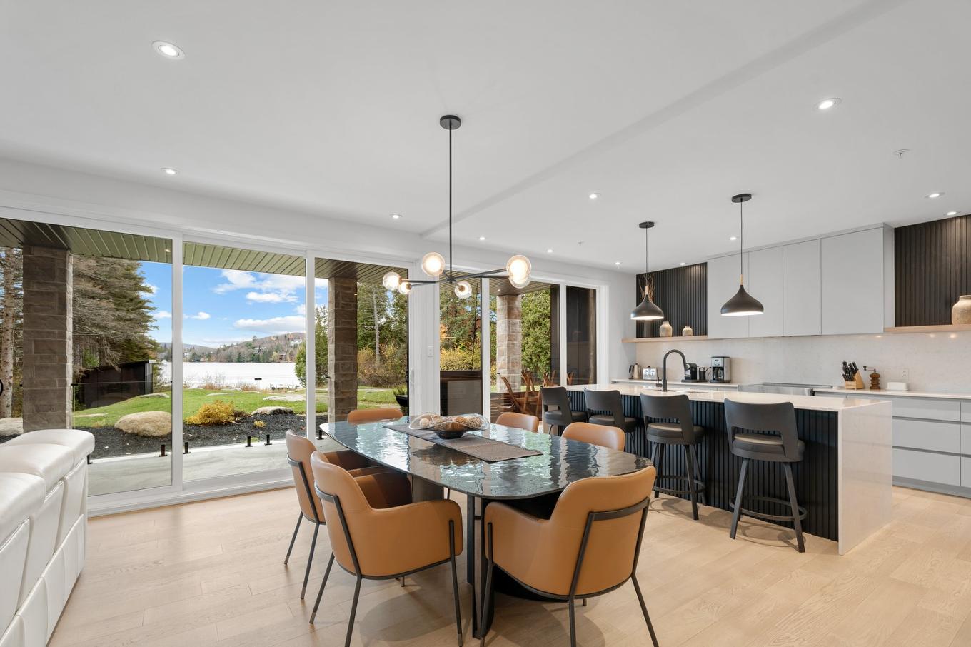 Salle à manger - A-142 Ch. Du Tour-Du-Lac, Sainte-Agathe-Des-Monts, QC - Indoor