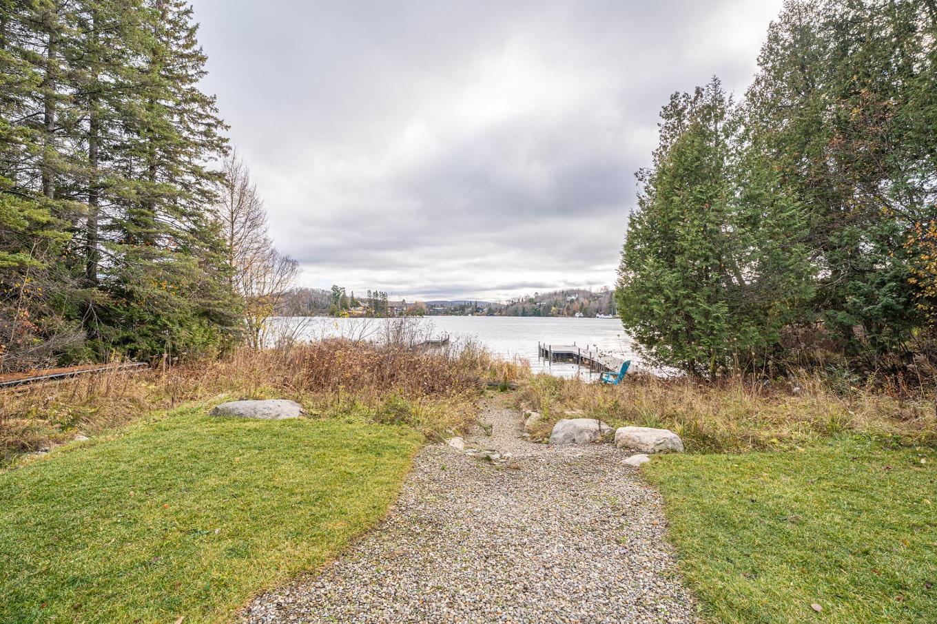 Vue sur l'eau - A-142 Ch. Du Tour-Du-Lac, Sainte-Agathe-Des-Monts, QC - Outdoor With Body Of Water With View