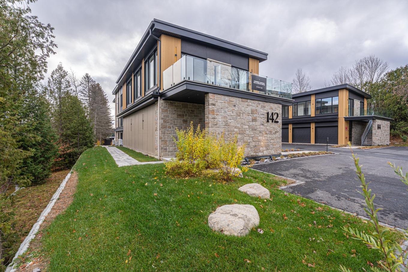 Façade - A-142 Ch. Du Tour-Du-Lac, Sainte-Agathe-Des-Monts, QC - Outdoor