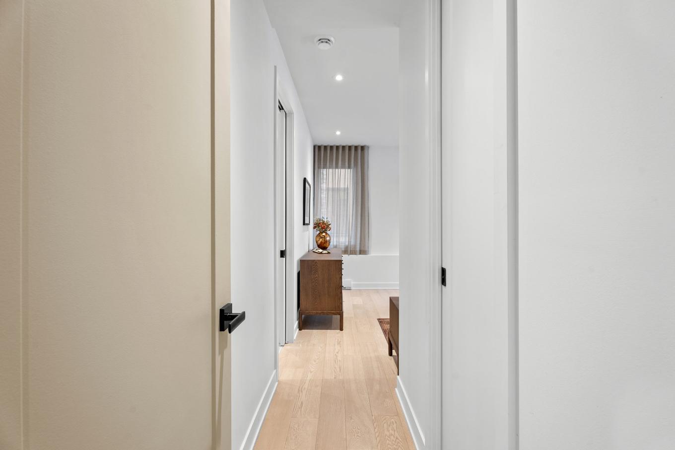 Chambre à coucher principale - A-142 Ch. Du Tour-Du-Lac, Sainte-Agathe-Des-Monts, QC - Indoor Photo Showing Other Room