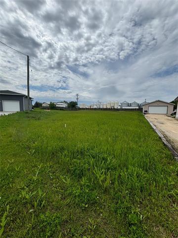 33 Sunwest Dr, Lowe Farm, MB