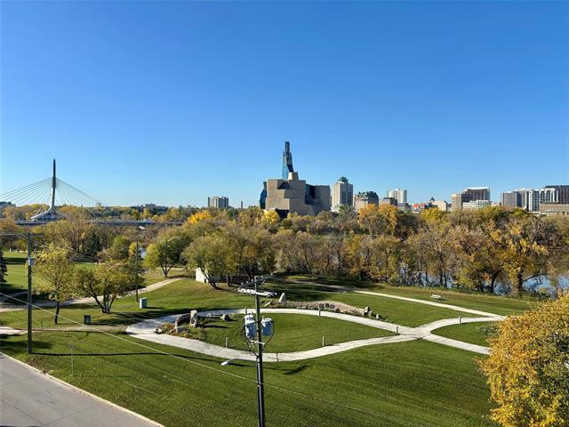 211-760 Tache Ave, Winnipeg, MB