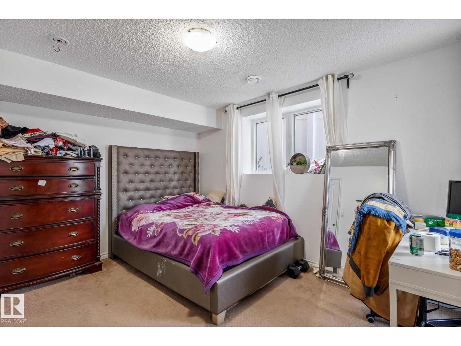 17116 121 St Nw, Edmonton, AB - Indoor Photo Showing Bedroom