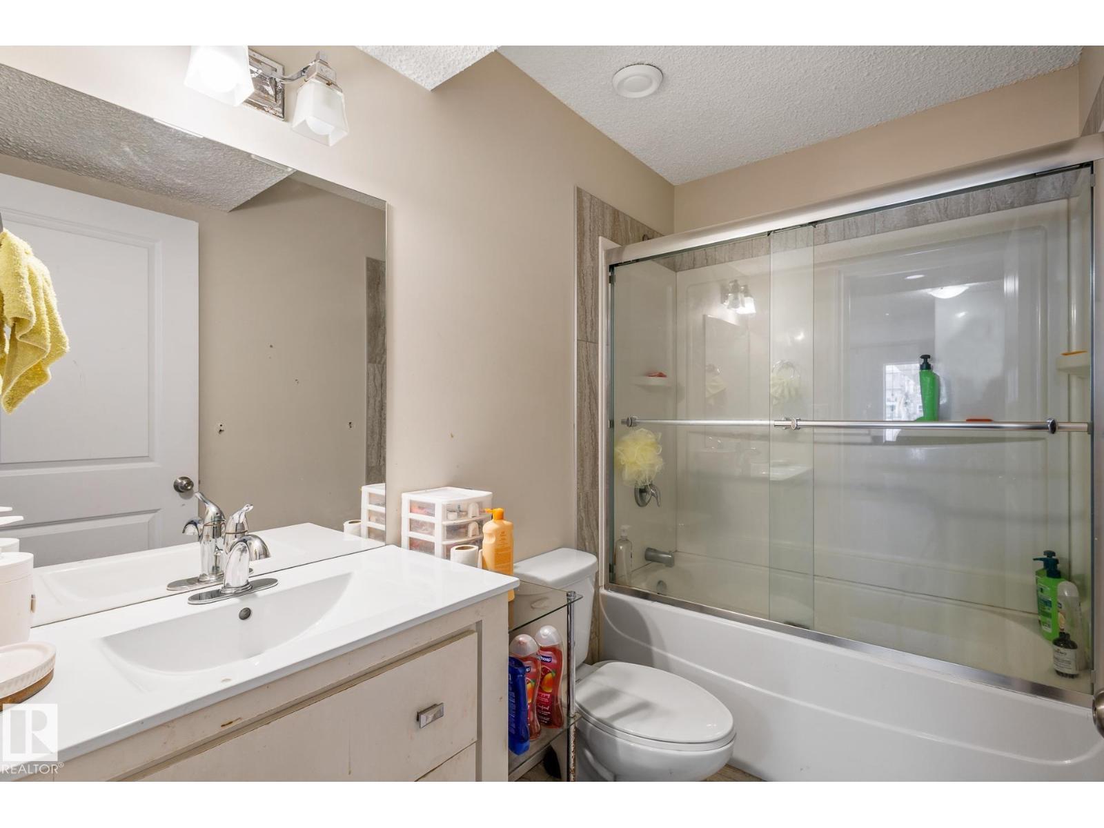 17116 121 St Nw, Edmonton, AB - Indoor Photo Showing Bathroom