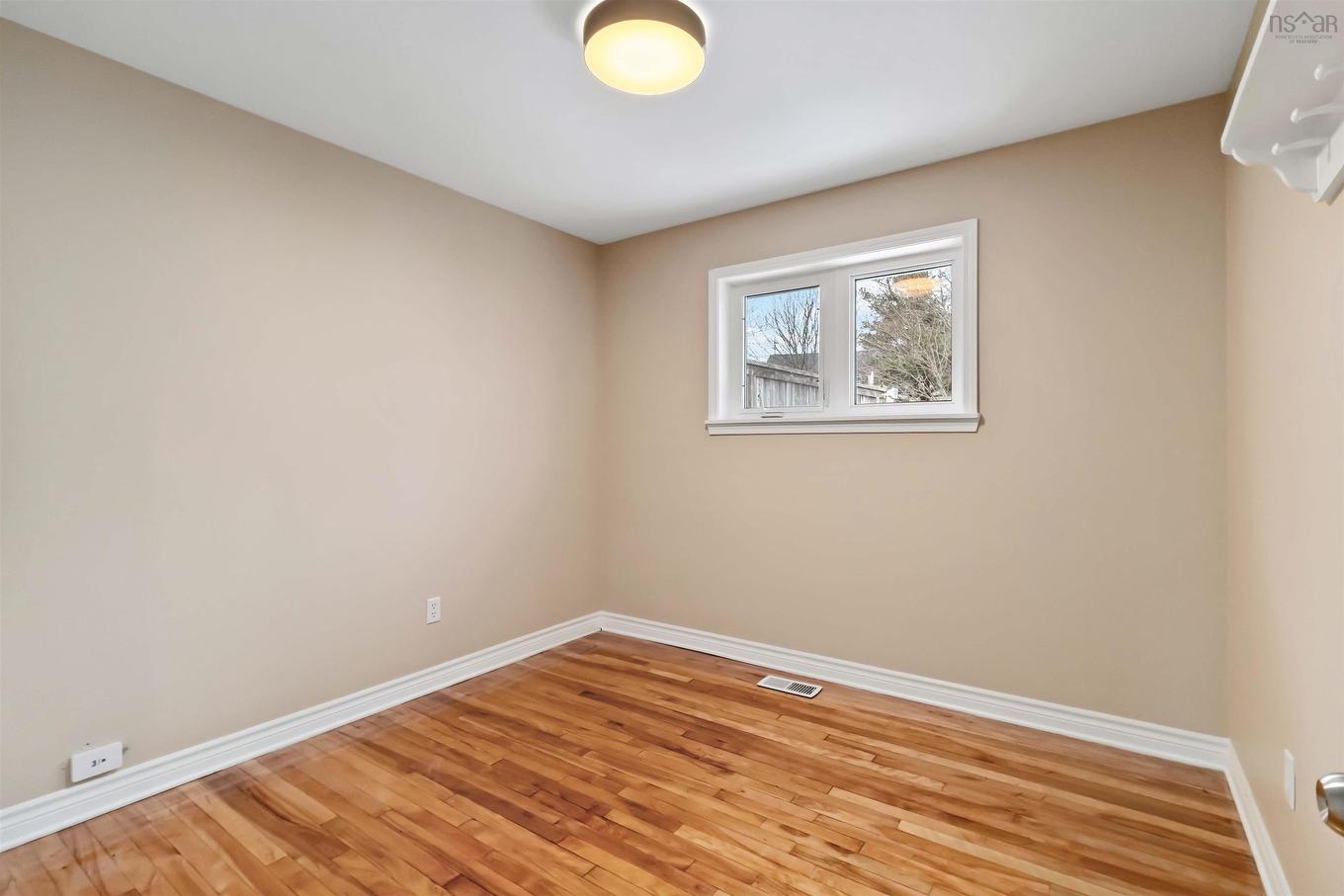 16 Pauline Crescent, Dartmouth, NS