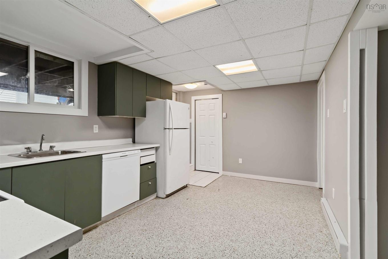 16 Pauline Crescent, Dartmouth, NS