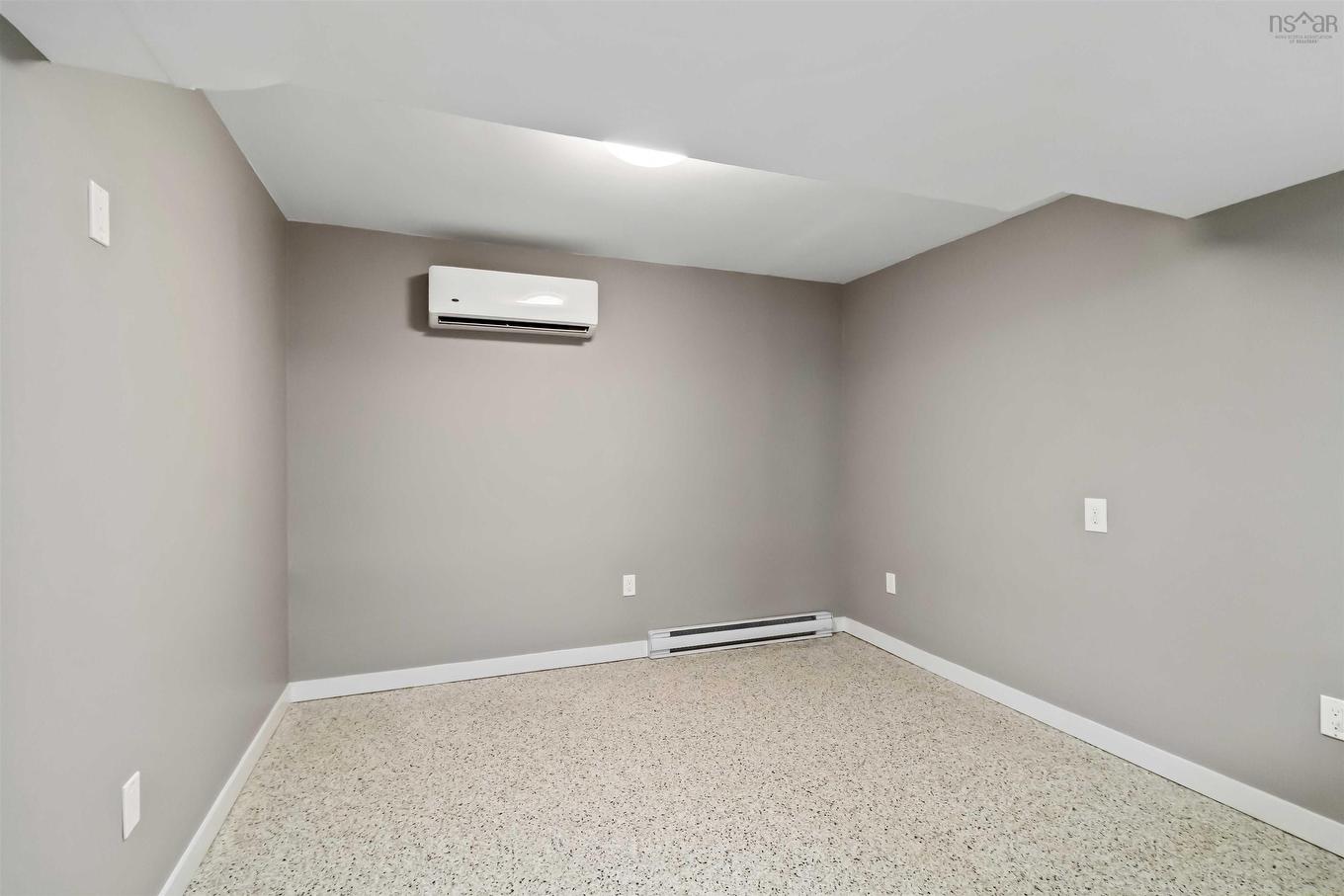 16 Pauline Crescent, Dartmouth, NS