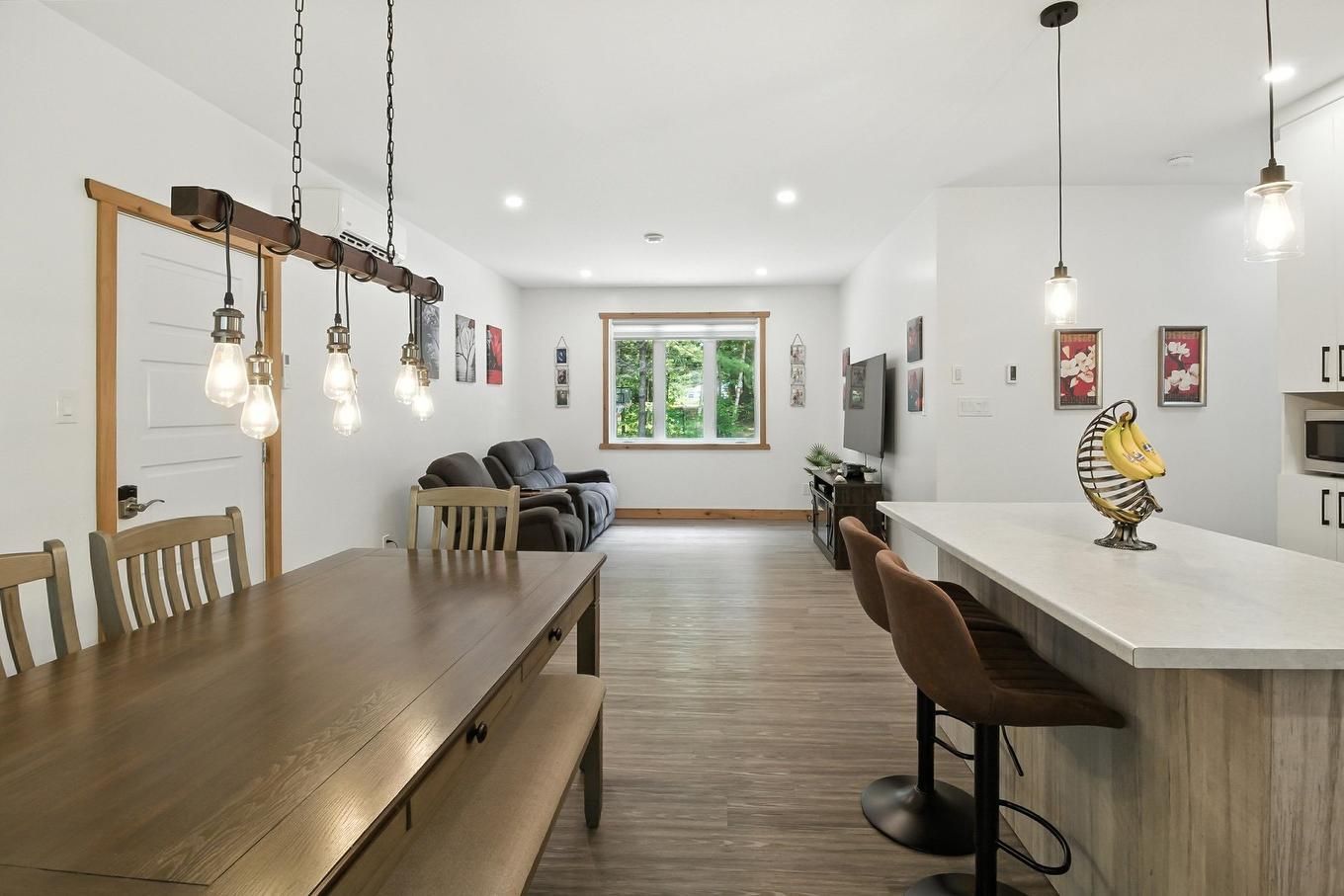 Dining room - 90 Ch. Du Huard, Val-Des-Bois, QC - Indoor Photo Showing Dining Room