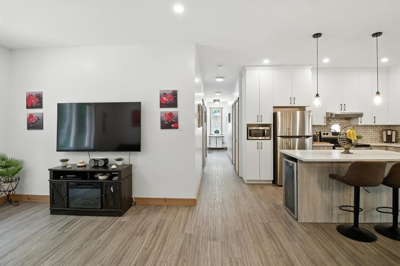 Kitchen - 90 Ch. Du Huard, Val-Des-Bois, QC - Indoor Photo Showing Kitchen With Upgraded Kitchen