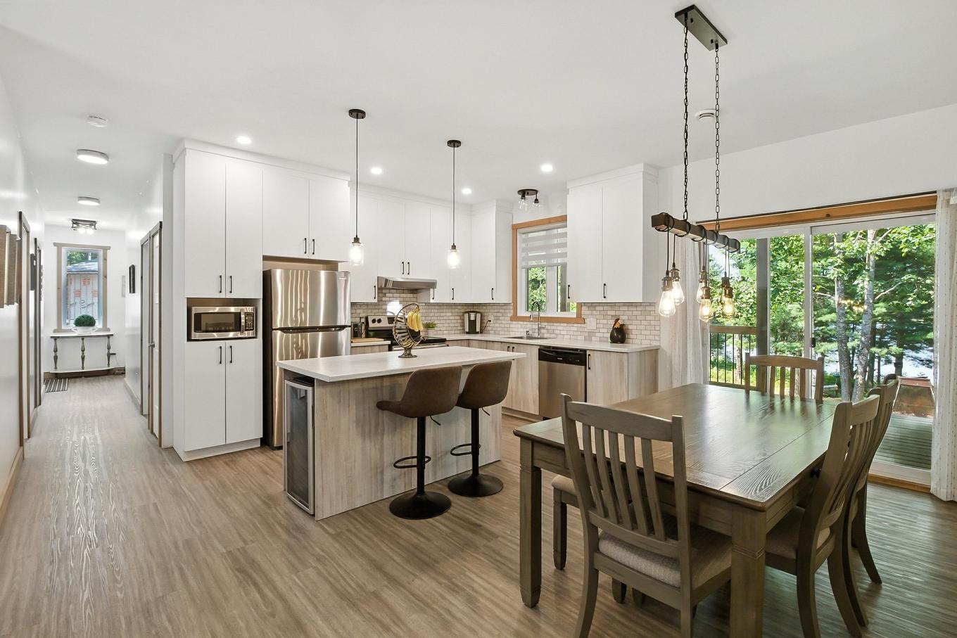 Dining room - 90 Ch. Du Huard, Val-Des-Bois, QC - Indoor