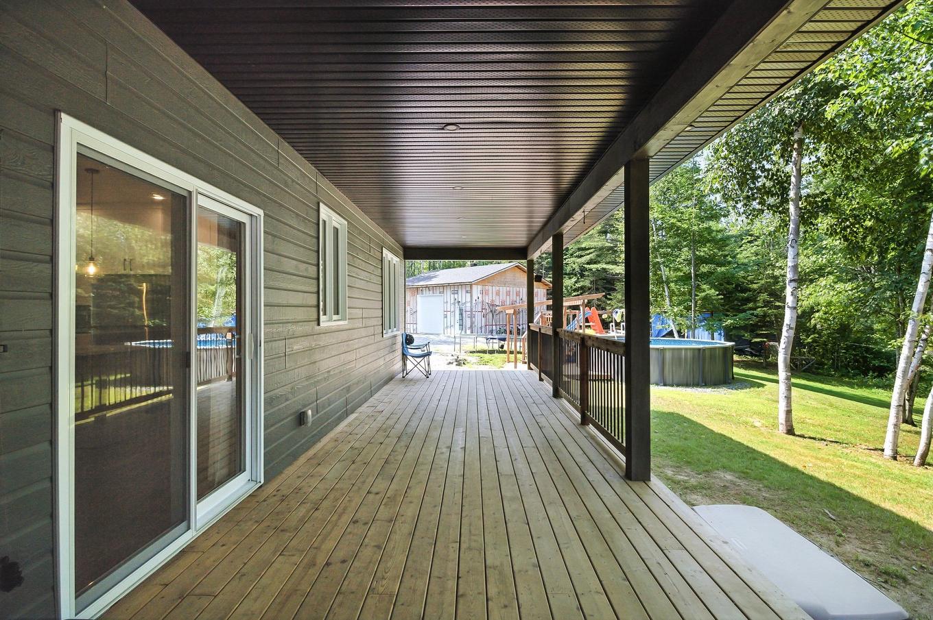 Veranda - 90 Ch. Du Huard, Val-Des-Bois, QC - Outdoor With Deck Patio Veranda With Exterior