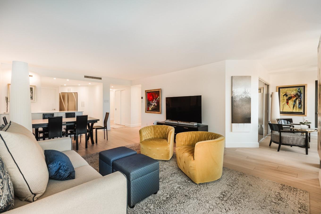 Living room - 906-80 Rue Berlioz, Montréal (Verdun/Île-Des-Soeurs), QC - Indoor Photo Showing Living Room