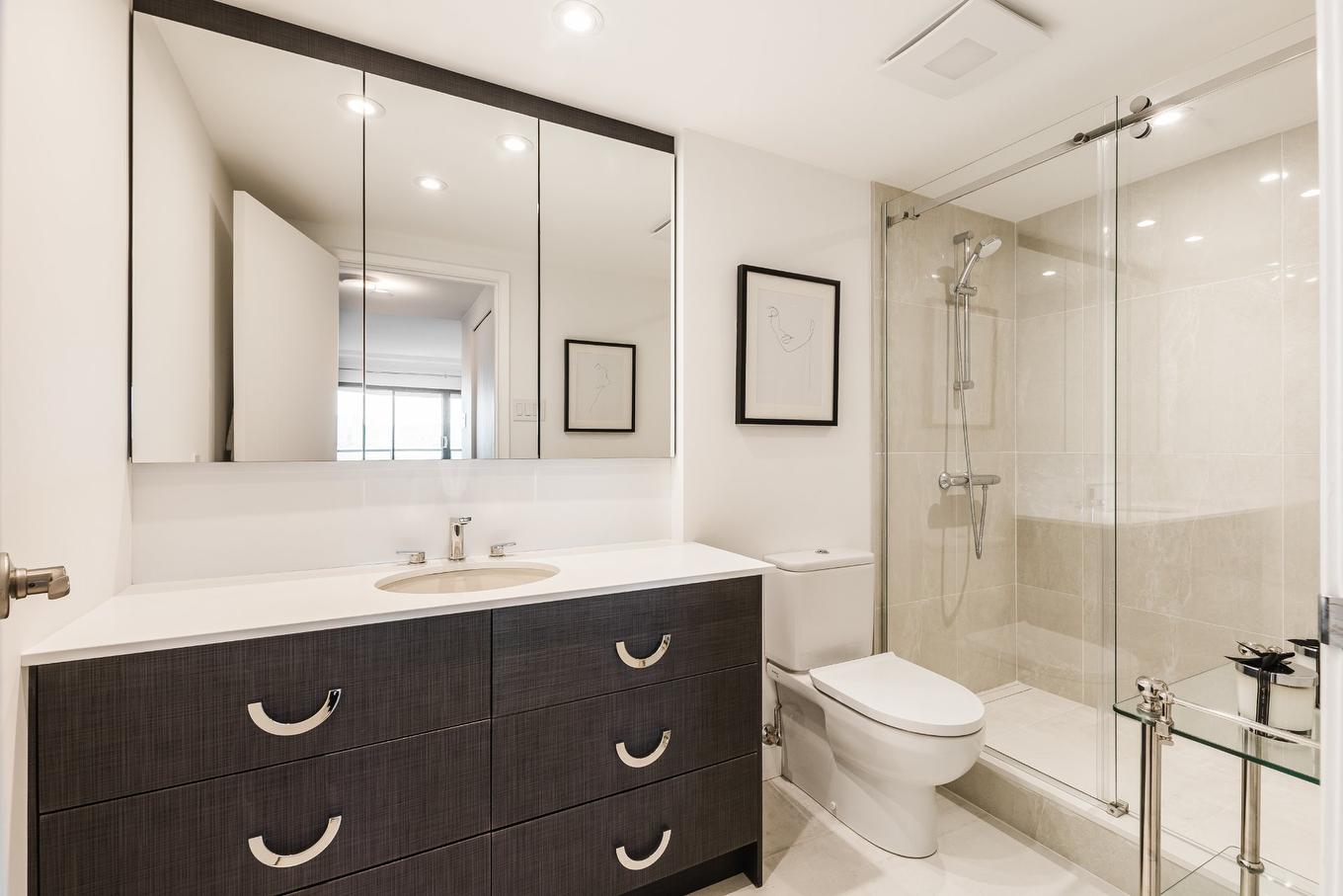 Bathroom - 906-80 Rue Berlioz, Montréal (Verdun/Île-Des-Soeurs), QC - Indoor Photo Showing Bathroom