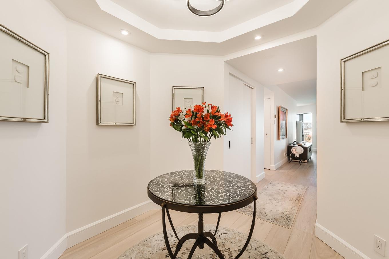 Hall - 906-80 Rue Berlioz, Montréal (Verdun/Île-Des-Soeurs), QC - Indoor Photo Showing Other Room