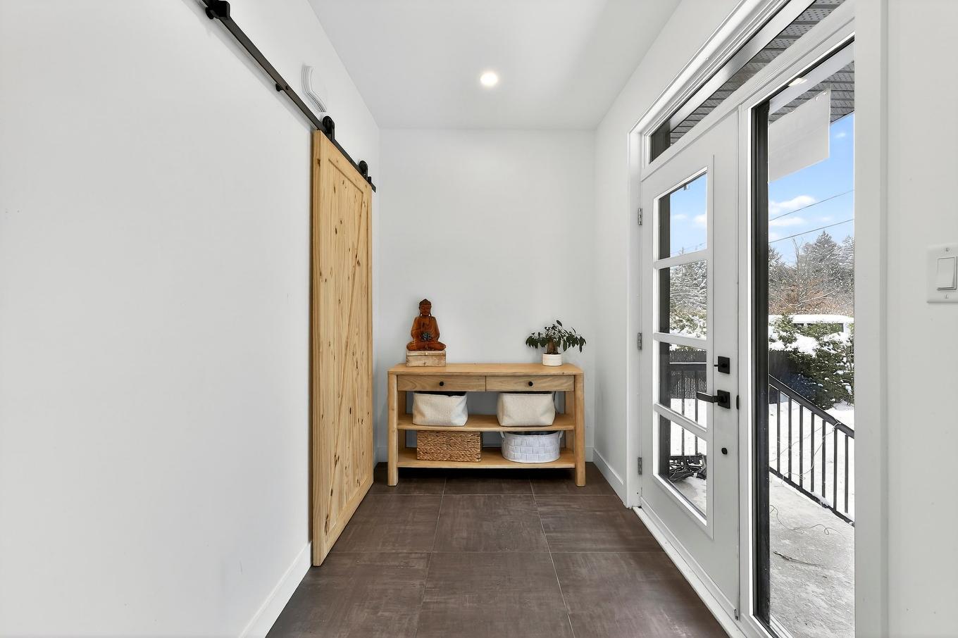 Hall - 3928 Rue Montcalm, Rawdon, QC - Indoor Photo Showing Other Room