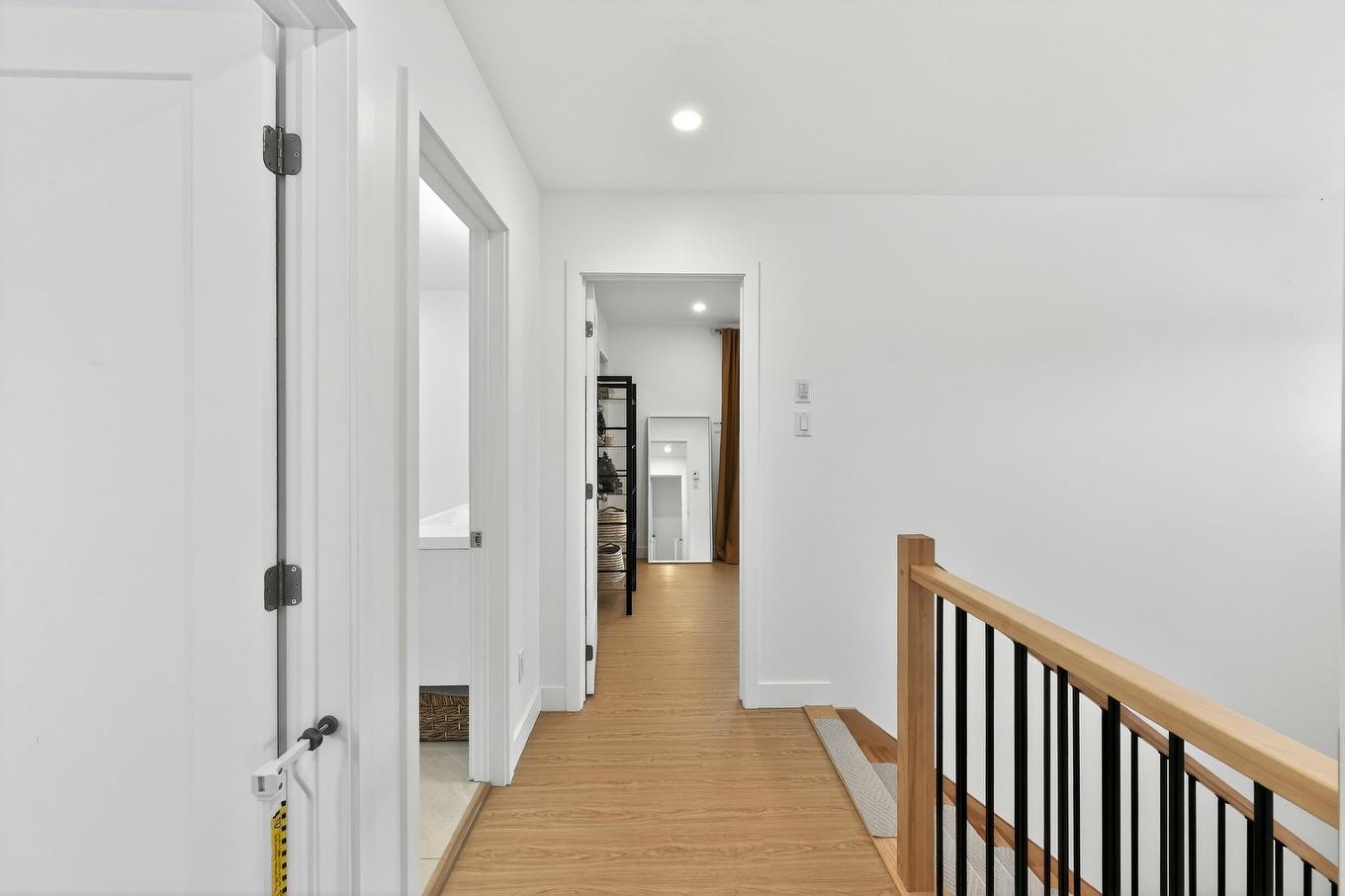 Hall - 3928 Rue Montcalm, Rawdon, QC - Indoor Photo Showing Other Room