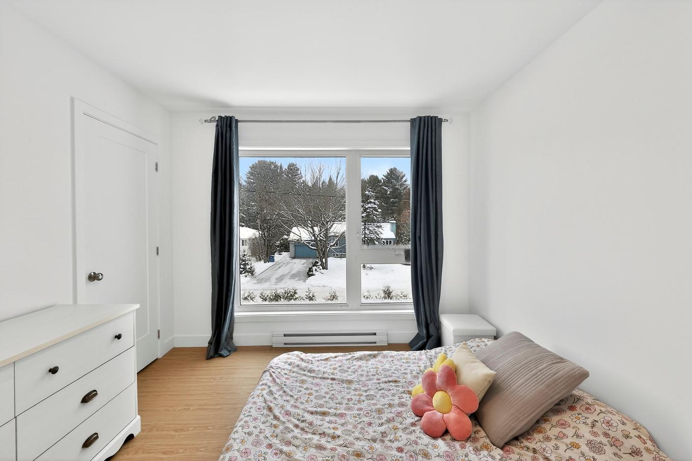 Bedroom - 3928 Rue Montcalm, Rawdon, QC - Indoor Photo Showing Bedroom