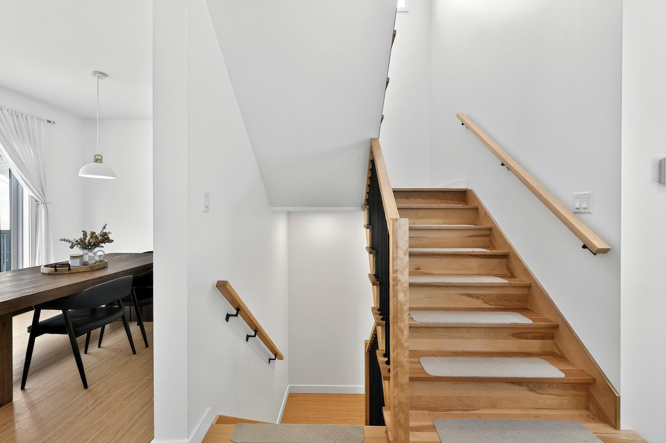 Hall - 3928 Rue Montcalm, Rawdon, QC - Indoor Photo Showing Other Room