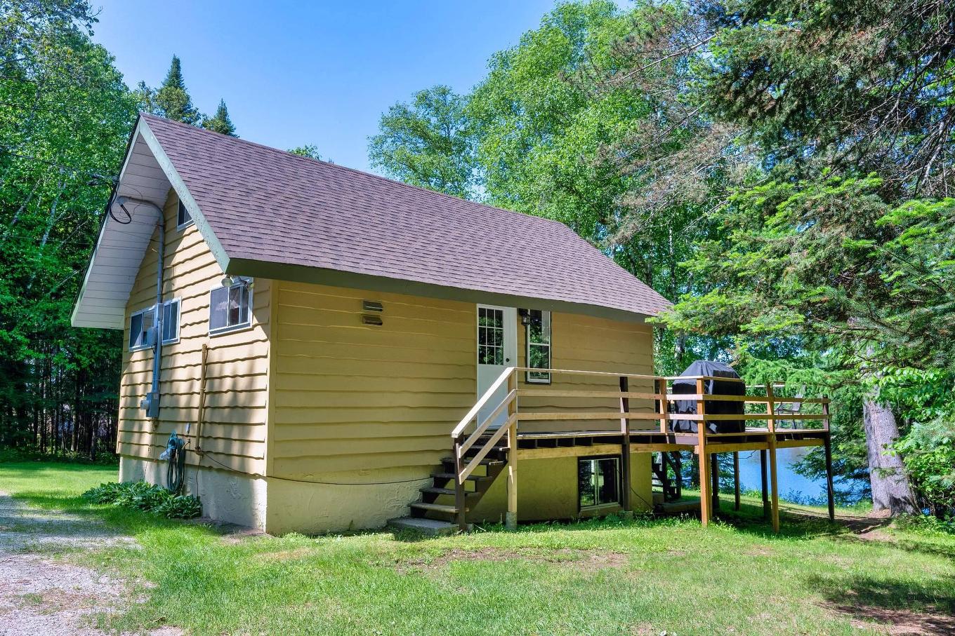 Back facade - 894 Ch. Du Lac-Chaud, La Macaza, QC - Outdoor