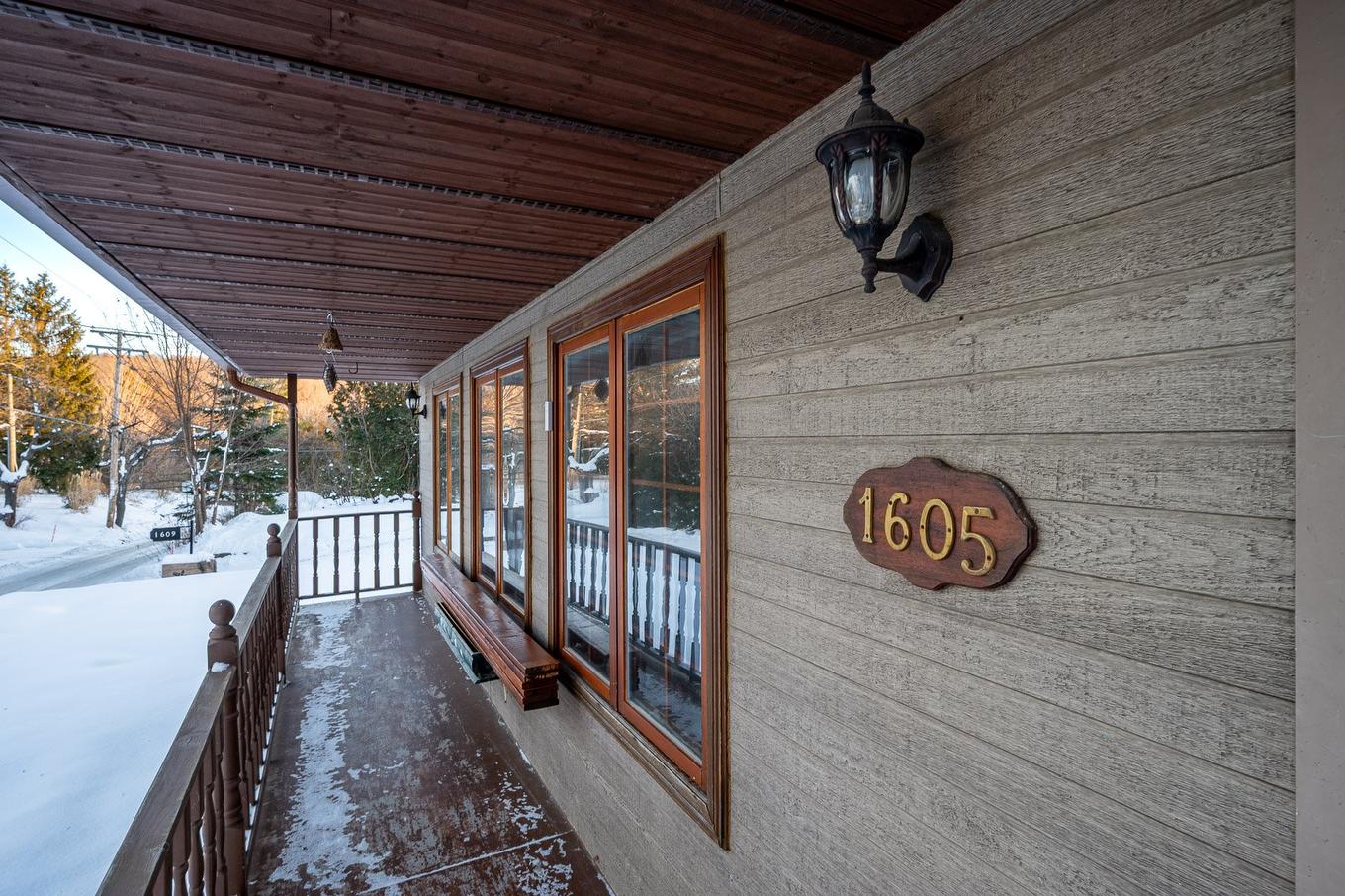 Balcon - 1605 Rue Roy, Prévost, QC - Outdoor With Exterior