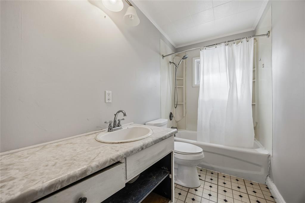 418 Stuart Street, Sarnia, ON