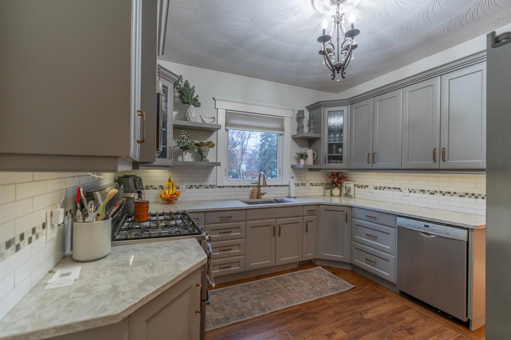 248 College Avenue North, Sarnia, ON