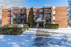 5-1400 Boul. Rome Brossard, QC J4W 2T4