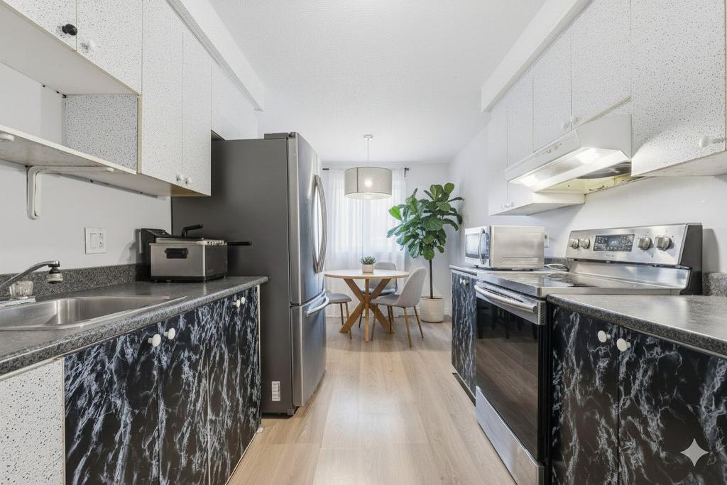 Cuisine - 5-1400 Boul. Rome, Brossard, QC - Indoor Photo Showing Kitchen