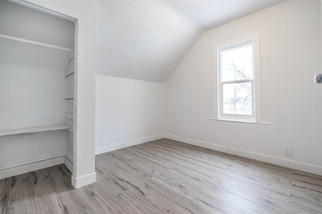 582 Burnell St, Winnipeg, MB