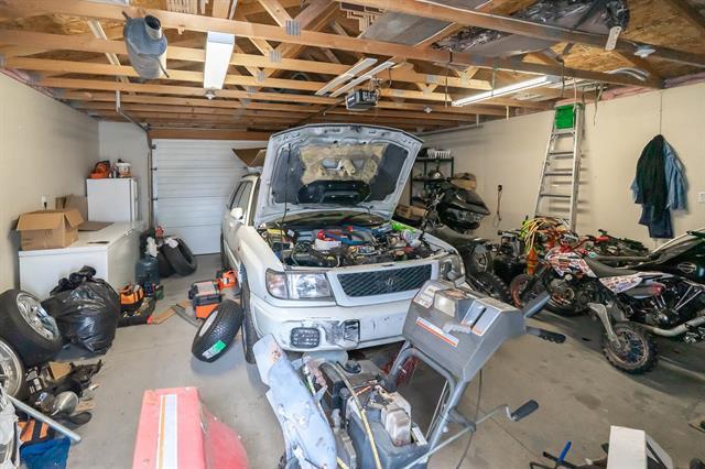 582 Burnell St, Winnipeg, MB