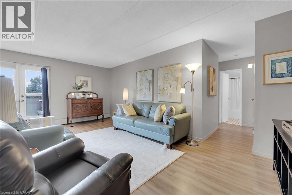 198 Scott Street Unit# 220, St. Catharines, ON