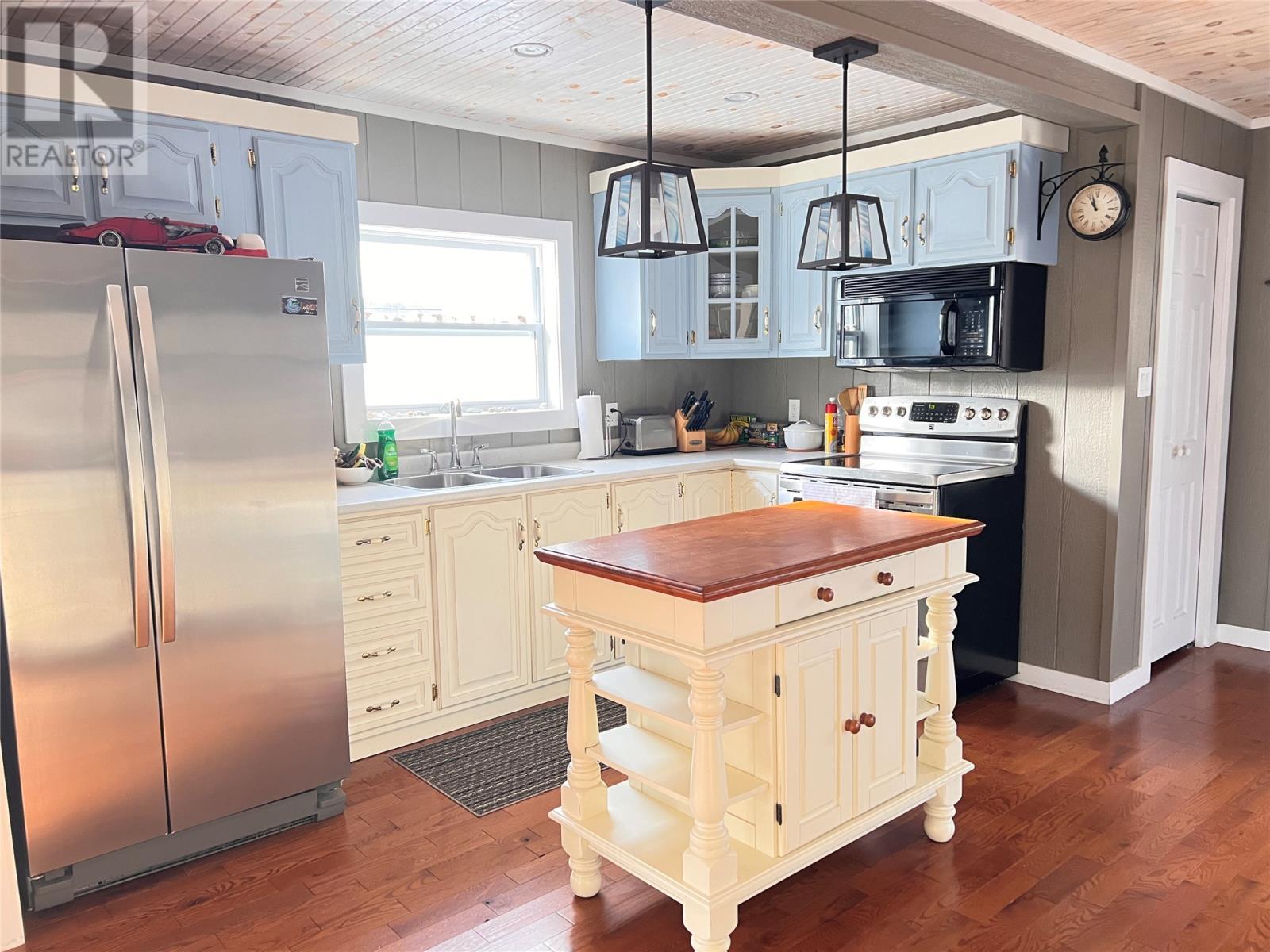 1 Bayview Road, Harry'S Harbour, NL