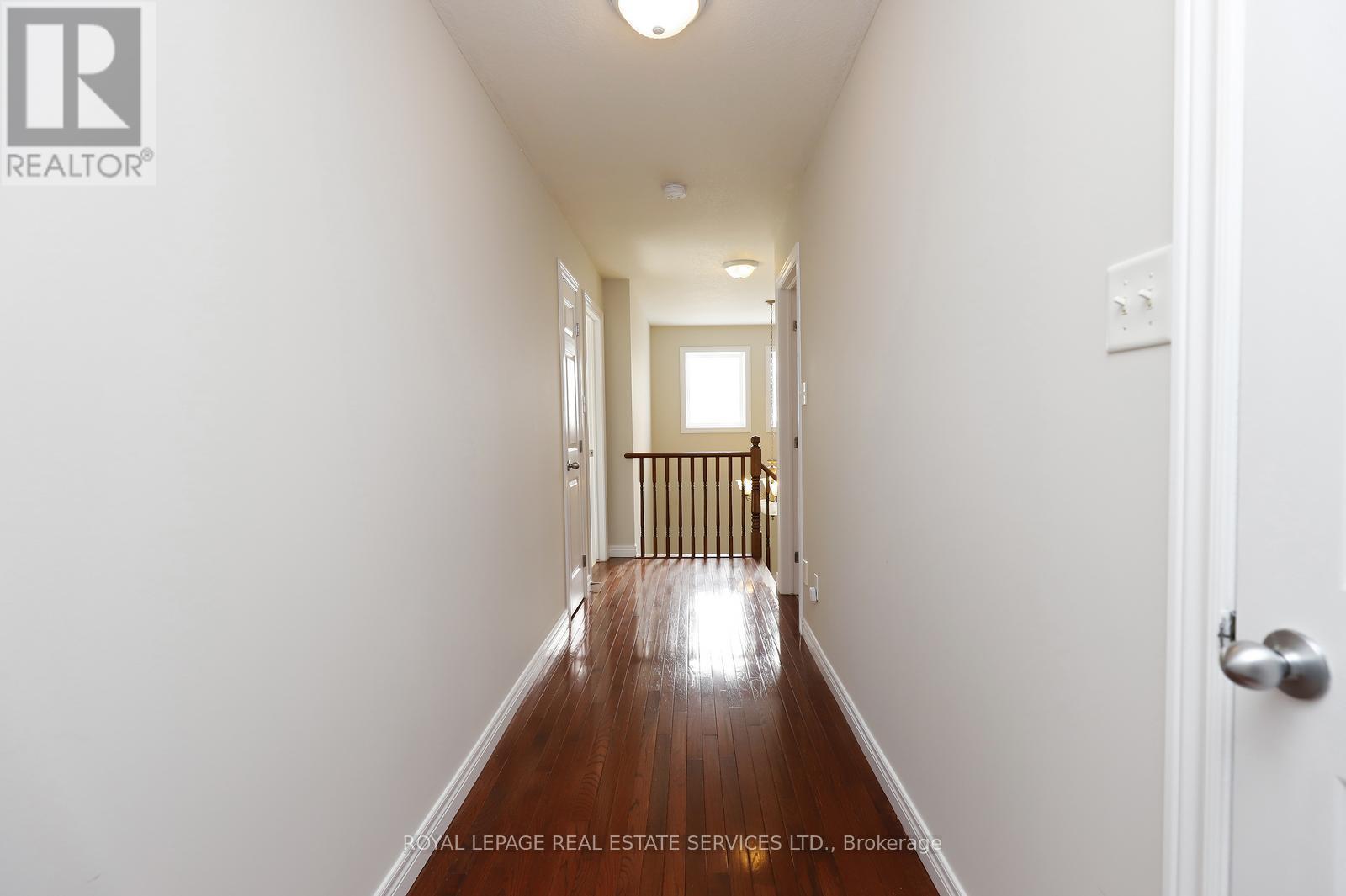 5229 Autumn Harvest Way, Burlington, ON - Indoor Photo Showing Other Room