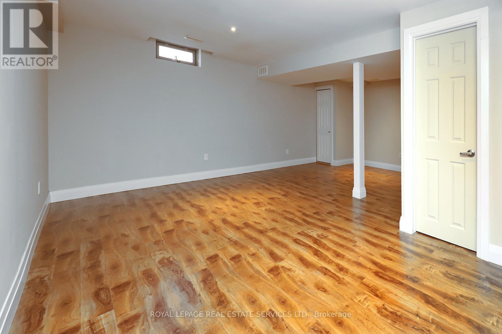 5229 Autumn Harvest Way, Burlington, ON - Indoor Photo Showing Other Room