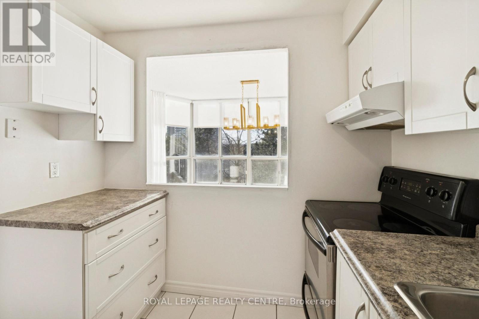 510 - 1110 Walden Circle, Mississauga, ON